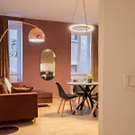 Pallaro 6 Apartment