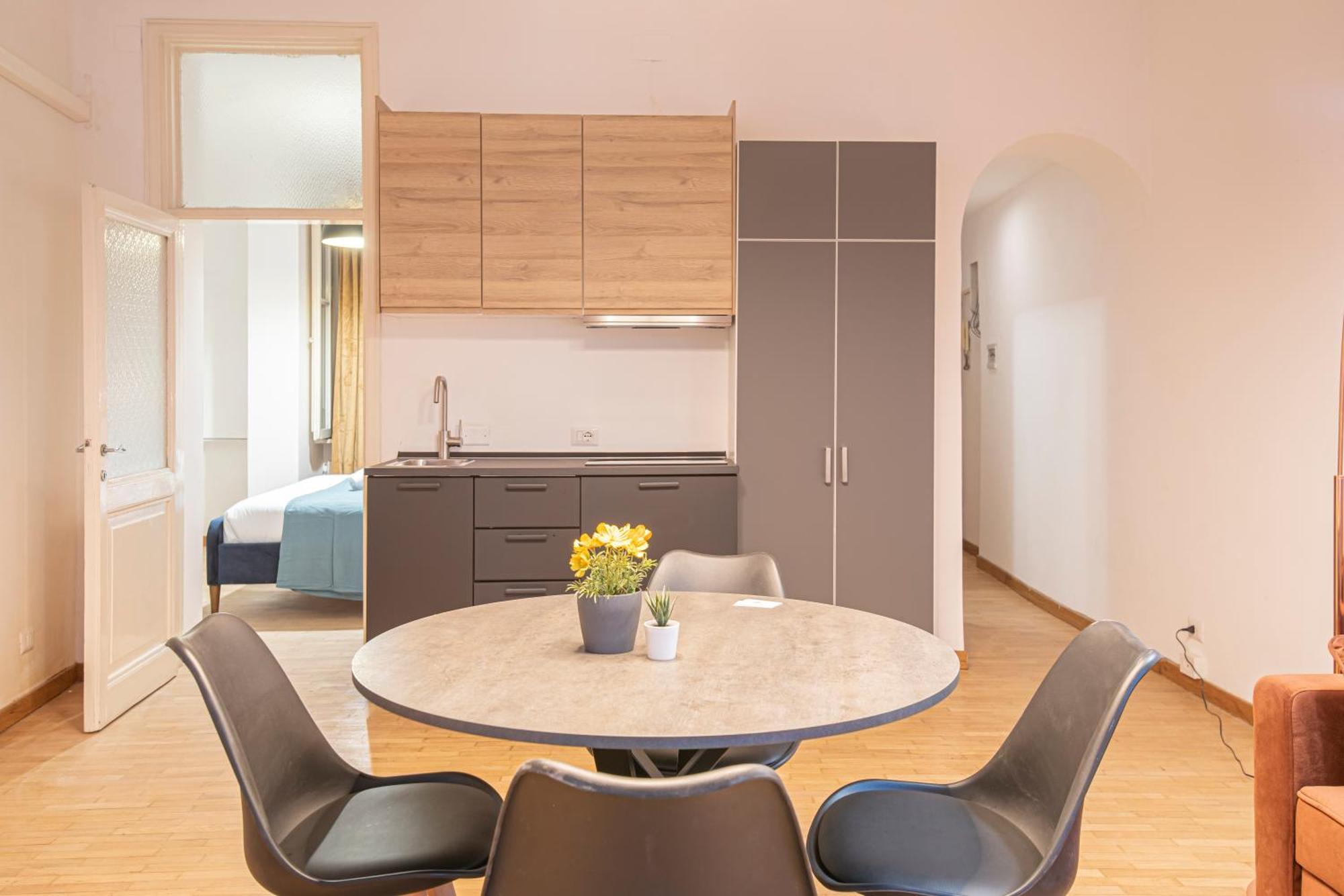 Pallaro 6 Apartment Rom